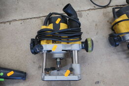 Overfræser DEWALT DW621-qs
