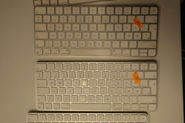2 stk. tastature APPLE 