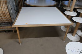 2 stk. Spisebord 150x150x70 cm