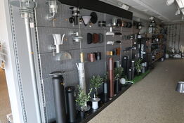 Butiksinventar uden indhold