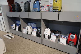 5 stk. butiksinventar uden indhold