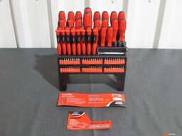 Skruetrækkersæt med 100 dele i plastkasse. Ubrugt.