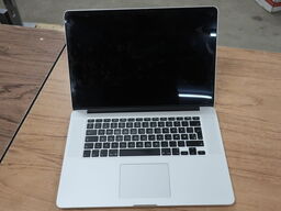 Apple MacBook Pro 15"/Intel i7-4770HQ/16GB/256 GB SSD