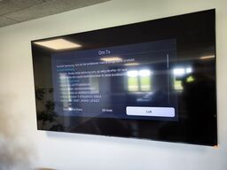 Fjernsyn SAMSUNG UE75TU6905KXXC med fjernbetjening
