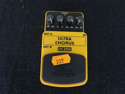 Guitarpedal - Ultra chorus UC200 - BEHRINGER