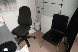 3 stk. kontorstole/stole, pengeskab