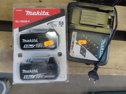 2 Batterier (nye) og oplader - MAKITA BL1850B