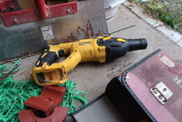 Akku slagboremaskine DEWALT DCH133