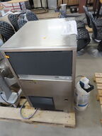 Isterningmaskene BREMA ICEMAKERS