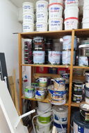 1 fag af diverse maling mv. 