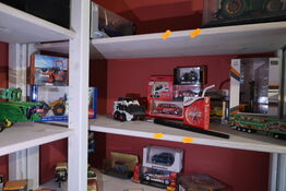 Div. Legetøjsbiler, maskiner m.m.