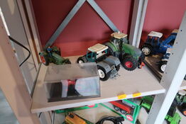 4 stk. legetøjstraktorer GULDNER m.fl.