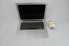 Apple MacBook Air 13" i7