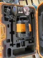 Rotationslaser med stativ og målepind