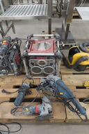 3 stk. El-værktøj samt arbejdsradio BOSCH