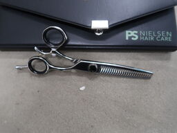 Frisørsaks PS NIELSEN HAIR CARE A-7T 6.0