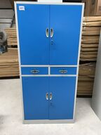 Stålskab 180x85x39 cm (ubrugt)