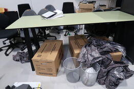 Barbord ANDERSEN FURNITURE samt 3 stk. barstole