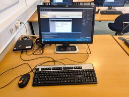 Skærm 22" m. tastatur HP L2206w (PC medfølger ikke)