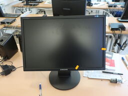 Div. IT udstyr, 22" SAMSUNG skærm, splitter m.v.