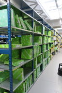 26 fag lagerreoler med indhold