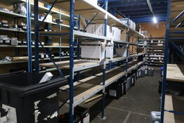 5 fag lagerreol uden indhold