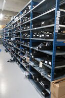 22 fag lagerreoler med indhold