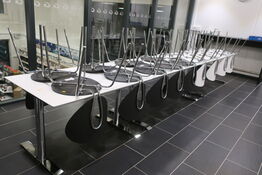 6 stk. borde samt 34 stk. stole GLOBUS 