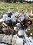 Div. Trillebøre, murespande, afspærringstolper m.m.