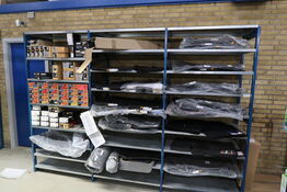 10 fag lagerreoler uden indhold