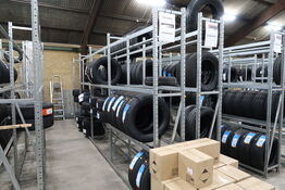 8 fag dækreoler uden indhold