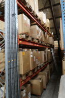 2 fag pallereoler med indhold