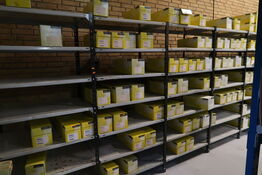 8 fag lagerreoler uden indhold