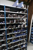 1 fag lagerreoler med Div. Vinduesviskere BOSCH