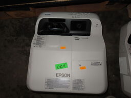 Projektor short throw - EPSON EB-675WI