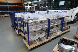 Div. Varelager/reservedele samt lagerreoler