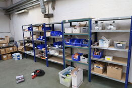 5 fag lagerreoler med varelager/reservedele