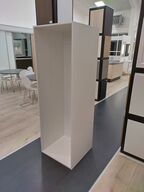 4 stk. usamlet højskabe H: 182,4 x B: 60 x D: 58,1 cm uden låger.