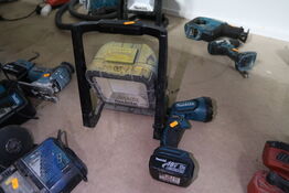 2 stk. arbejdslamper MAKITA DML185, DML805 med batteri