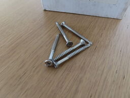 10 kasser. Rustfri skruer 4,2 x 45mm