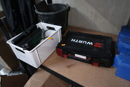 Akku håndværktøj MAKITA DF001D samt skruesæt WÜRTH