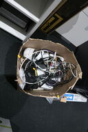 Kasse med overvågningudstyr m.m.