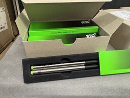 12 stk. Document marker MONTBLANC LUMINOUS GREEN