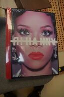 Coffetable bog  RIHANNA NEW MAGS