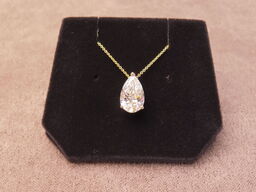 14 kt. Guldhalskæde med 3.01 ct. Briliantsleben Diamant