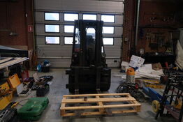 El-Gaffeltruck LINDE E30-02