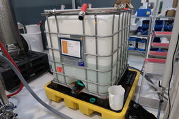 Spildekar med palletank med K-Lac