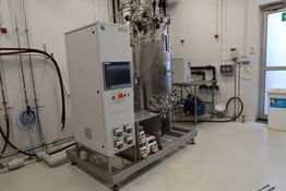 Fermentor med tank APPLIKON BIOTECHNOLOGY Bio reactor 270 L SS og styring APPLIKON TECHNOLOGY i-Control