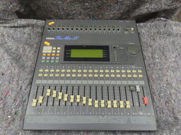 Mixer - YAMAHA PROMIX 01 (MOMSFRI)