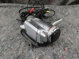 Videokamera med tilbehør - PANASONIC NV-GS500 (MOMSFRI)